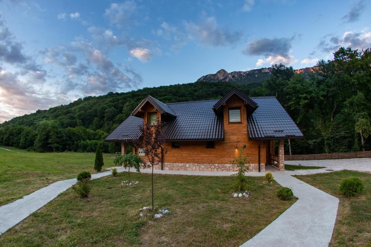 Vila "Maglic" Tjentiste Exteriör bild