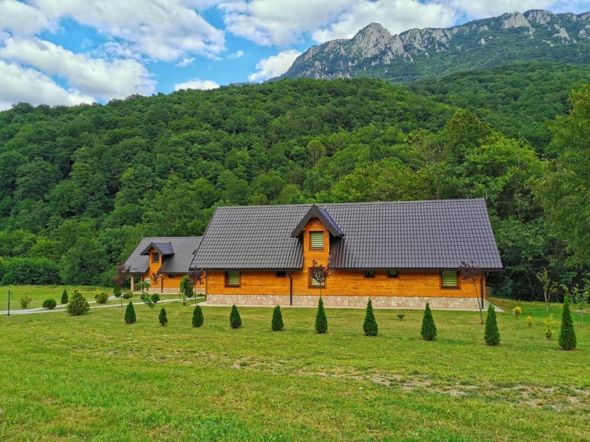 Vila "Maglic" Tjentiste Exteriör bild