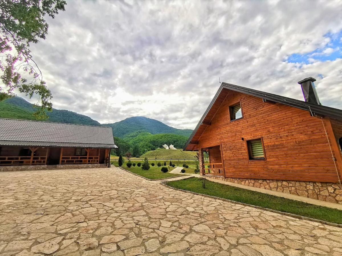 Vila "Maglic" Tjentiste Exteriör bild