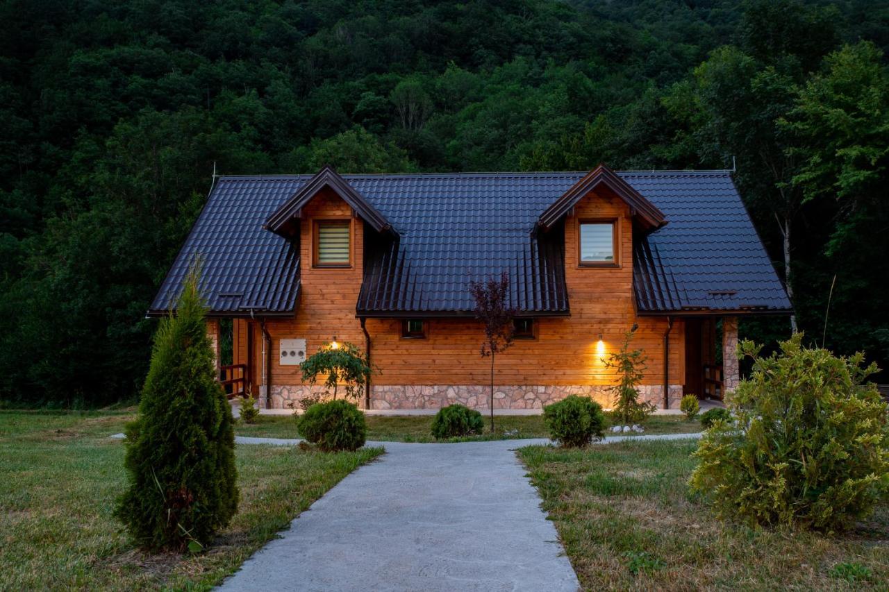 Vila "Maglic" Tjentiste Exteriör bild